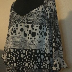 Xl Graphic Black/White Top